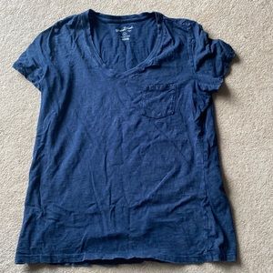 Universal Thread V neck